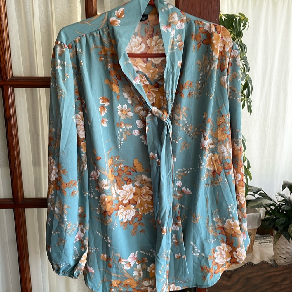 SHEIN curve turquoise blouse size 3XL